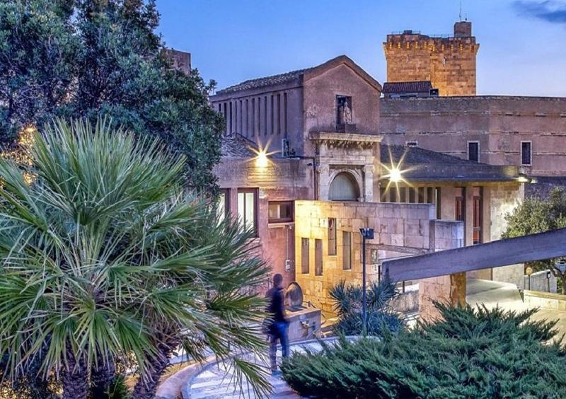 Le Tre Stelle Hotel Cagliari Exterior photo