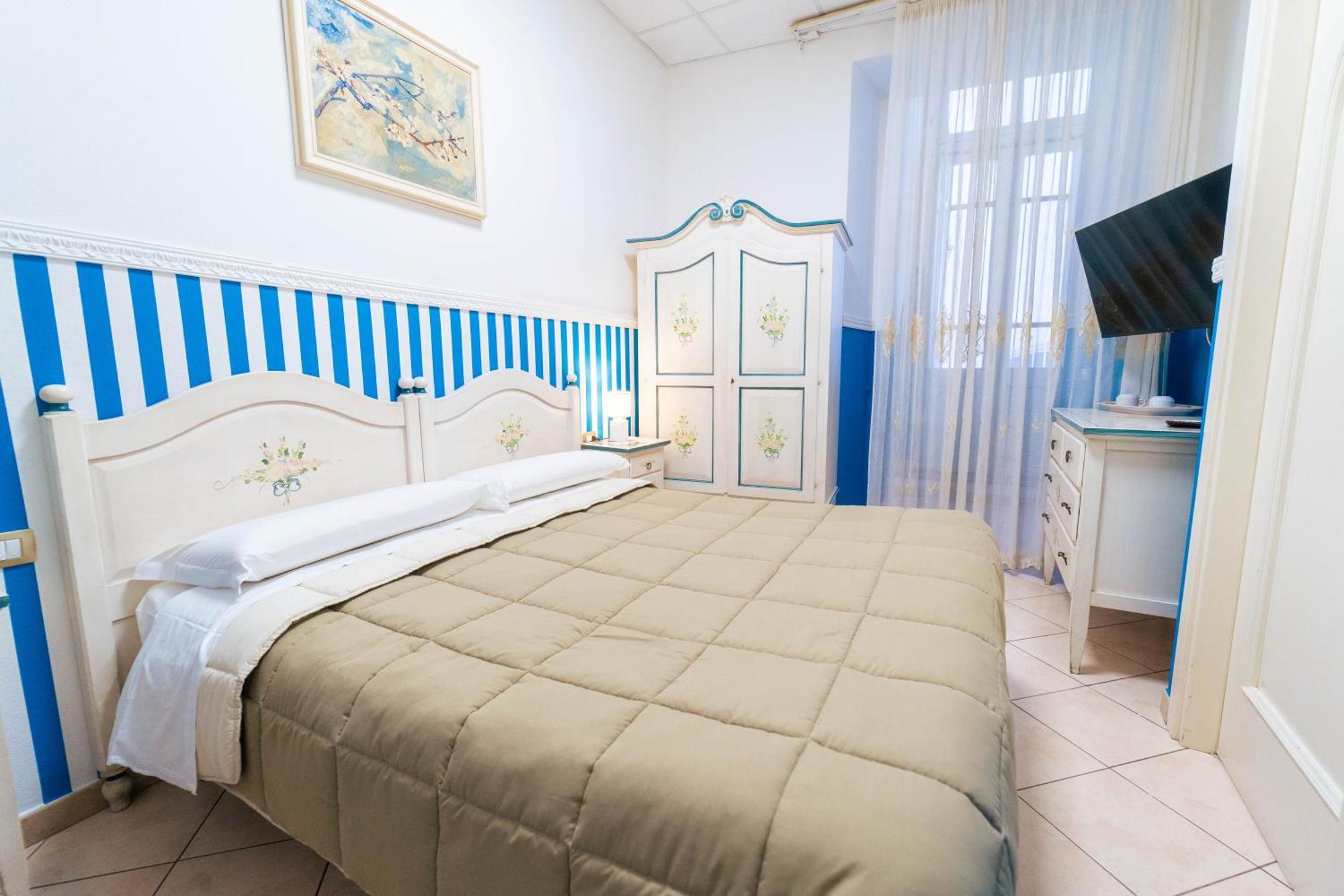 Le Tre Stelle Hotel Cagliari Exterior photo